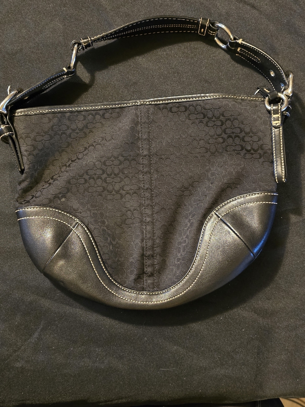 VINTAGE 2000s Coach Signature Jacquard SoHo Hobo Sh